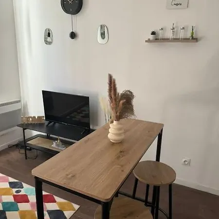 Homey Space Apartamento